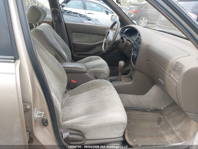 12696793 :رقم المزاد ، 4T1GK12E0RU031824 vin ، 1994 Toyota Camry Le مزاد بيع