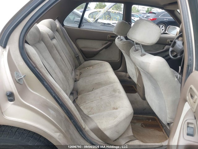 12696793 :رقم المزاد ، 4T1GK12E0RU031824 vin ، 1994 Toyota Camry Le مزاد بيع