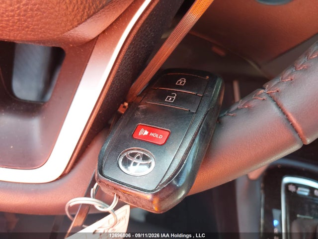 7MUFBABG5SV088716 Toyota Corolla Cross Hybrid Se