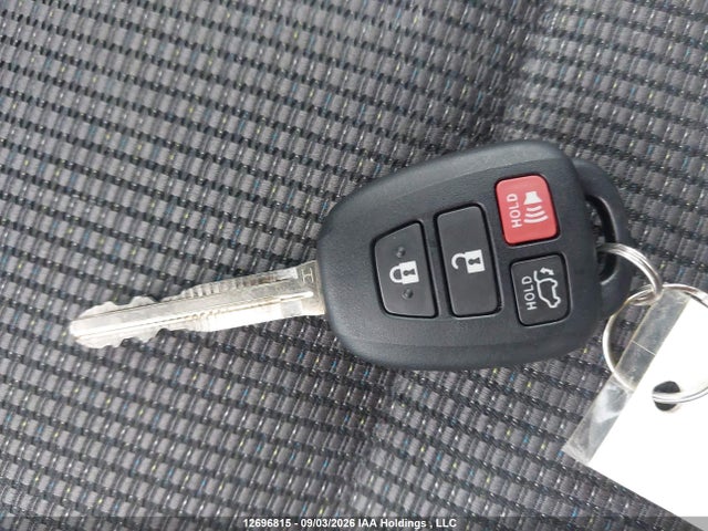 Продаж на аукціоні авто 2015 Toyota Corolla L/le/le Pls/prm/s/s Pls, vin: 2T1BURHEXFC264360, номер лоту: 12696815