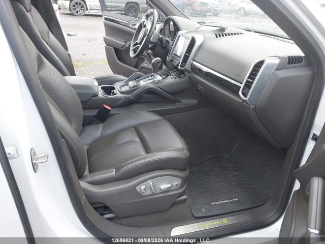 12696821 :رقم المزاد ، WP1AE2A24HLA69591 vin ، 2017 Porsche Cayenne E-hybrid S/s Platinum Edition مزاد بيع