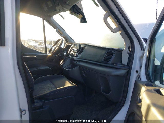 Ford Transit T-250 2022 1FTBR2C83NKA74410 Image 5