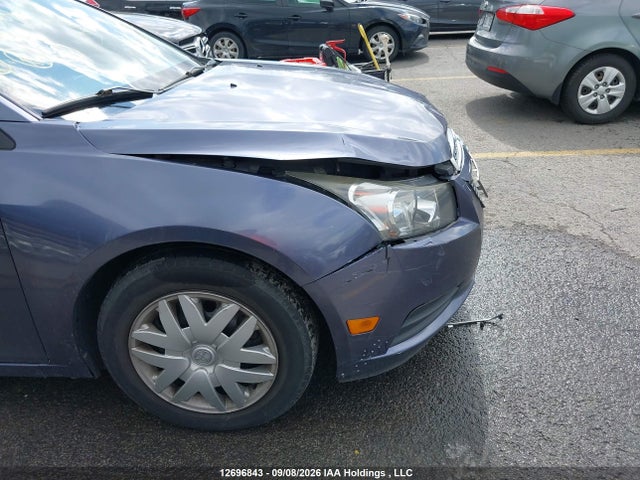 1G1PC5SB5E7427229 Chevrolet Cruze 1lt