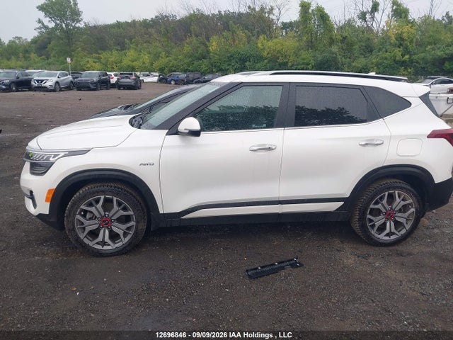 KIA Seltos 2021 KNDETCA25M7152318 Image 15