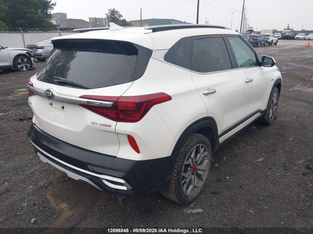 KIA Seltos 2021 KNDETCA25M7152318 Image 4