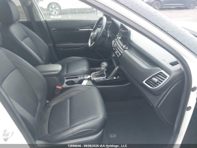 KIA Seltos 2021 KNDETCA25M7152318 Image 5