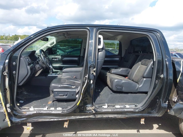 Aukcja sprzedaży 2017 Toyota Tundra Platinum 5.7l V8, vin: 5TFAY5F12HX591106, numer aukcji: 12696898