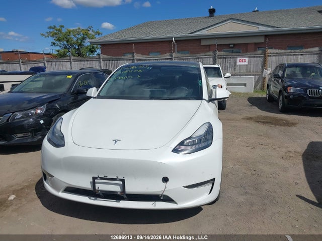 Продажа на аукционе авто 2021 Tesla Model Y Long Range, vin: 5YJYGAEE7MF186345, номер лота: 12696913