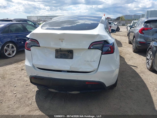 Продажа на аукционе авто 2021 Tesla Model Y Long Range, vin: 5YJYGAEE7MF186345, номер лота: 12696913