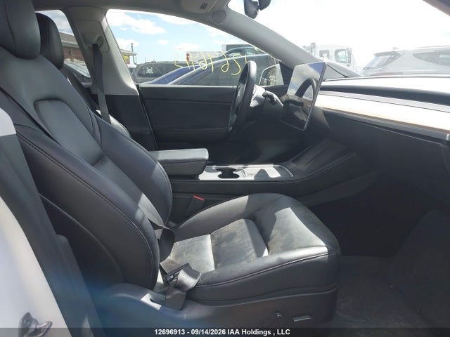 Продажа на аукционе авто 2021 Tesla Model Y Long Range, vin: 5YJYGAEE7MF186345, номер лота: 12696913