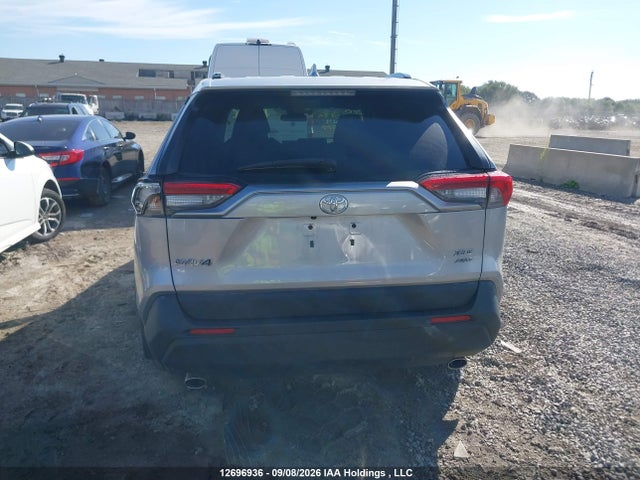 Auction sale of the 2022 Toyota Rav4 Xle, vin: 2T3R1RFV2NC272579, lot number: 12696936