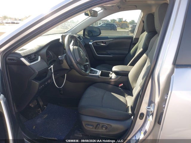 Auction sale of the 2022 Toyota Rav4 Xle, vin: 2T3R1RFV2NC272579, lot number: 12696936