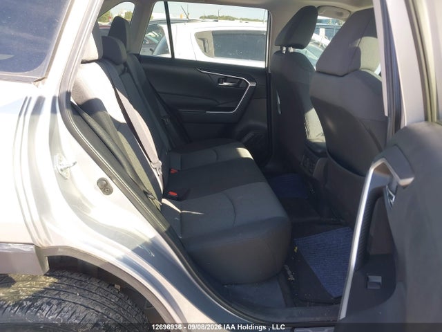 Auction sale of the 2022 Toyota Rav4 Xle, vin: 2T3R1RFV2NC272579, lot number: 12696936