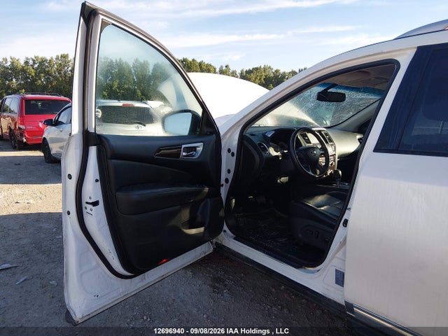 5N1AR2MMXFC698963 Nissan Pathfinder Platinum/s/sl/sv
