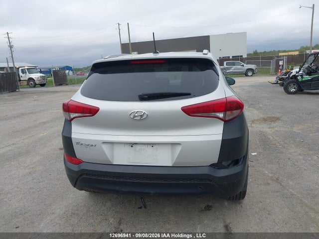 Hyundai Tucson Premium 2016 KM8J33A48GU217373 Image 16