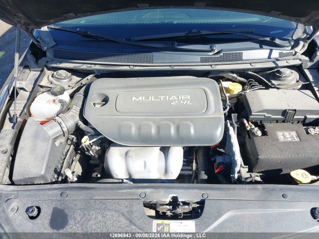2015 Chrysler 200 Lx მანქანა იყიდება აუქციონზე, vin: 1C3CCCFB6FN557235, აუქციონის ნომერი: 12696943