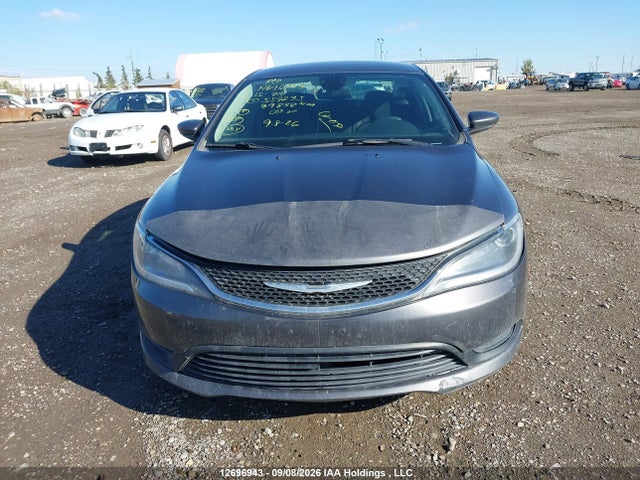 2015 Chrysler 200 Lx მანქანა იყიდება აუქციონზე, vin: 1C3CCCFB6FN557235, აუქციონის ნომერი: 12696943