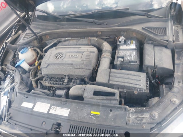 12696951 :رقم المزاد ، 1VWBS7A36FC040057 vin ، 2015 Volkswagen Passat 1.8 Tsi Comfortline مزاد بيع