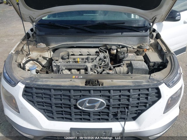 Продаж на аукціоні авто 2022 Hyundai Venue Essential Auto Ivt With Two-tone Body Colour, vin: KMHRB8A37NU198371, номер лоту: 12696973