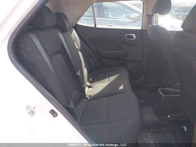 Продаж на аукціоні авто 2022 Hyundai Venue Essential Auto Ivt With Two-tone Body Colour, vin: KMHRB8A37NU198371, номер лоту: 12696973