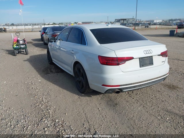 Продажа на аукционе авто 2017 Audi A4 Prestige, vin: WAUFNAF46HN011320, номер лота: 12697091