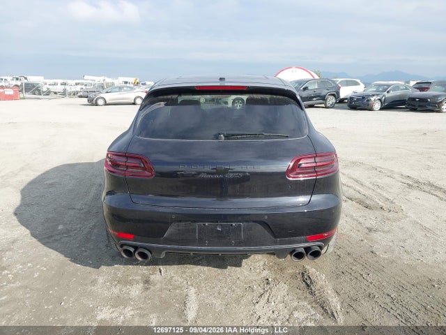 Porsche Macan Gts 2017 WP1AG2A59HLB51689 Image 16