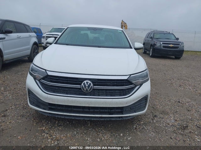 2024 Volkswagen Jetta Trendline მანქანა იყიდება აუქციონზე, vin: 3VWCM7BU7RM013409, აუქციონის ნომერი: 12697132