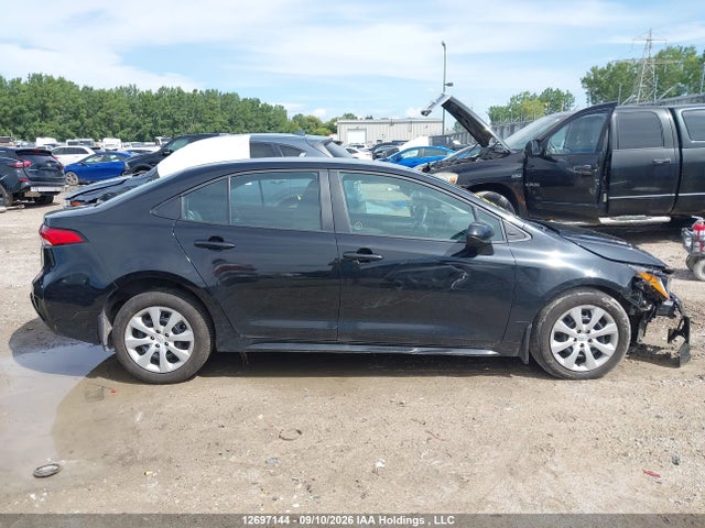 Toyota Corolla 2022 5YFBPMBE7NP273230 Image 14