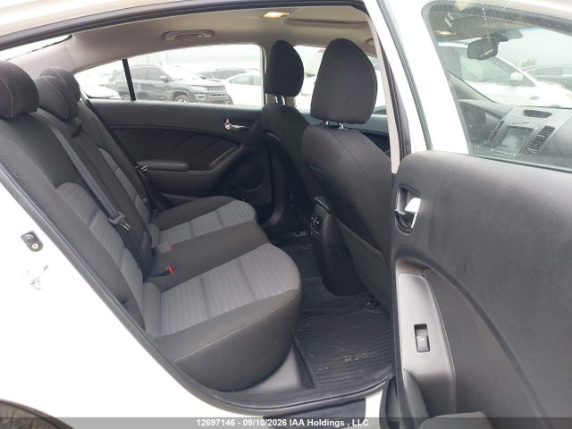 KIA Forte 2017 3KPFL4A80HE072235 Image 8