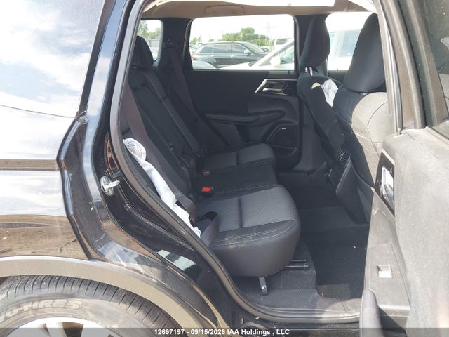 Mitsubishi Outlander 2025 JA4J4UA89SZ623873 Image 8