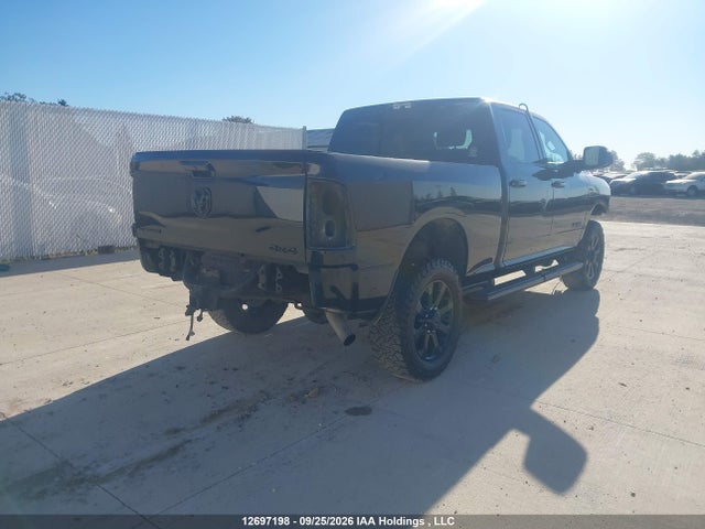 12697198 :رقم المزاد ، 3C6UR5DJ2NG153979 vin ، 2022 Ram 2500 Big Horn/lone Star مزاد بيع