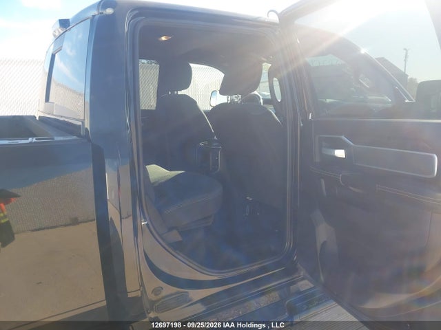 12697198 :رقم المزاد ، 3C6UR5DJ2NG153979 vin ، 2022 Ram 2500 Big Horn/lone Star مزاد بيع