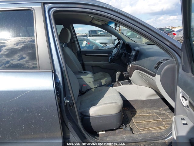 2009 Hyundai Santa Fe მანქანა იყიდება აუქციონზე, vin: 5NMSG73E99H323786, აუქციონის ნომერი: 12697205