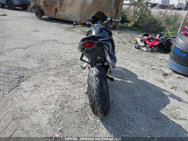 Продаж на аукціоні авто 2011 Honda Cbr1000 Ra-abs, vin: ZDCSC6062BF400030, номер лоту: 12697254