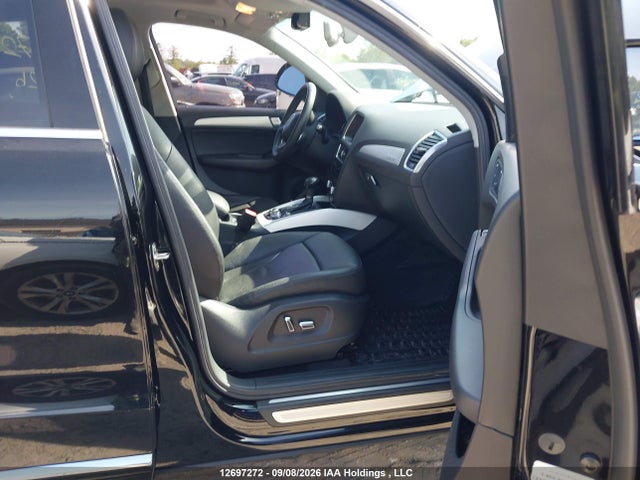 WA1LGCFP3EA011584 Audi Q5 Premium Plus