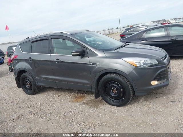 12697368 :رقم المزاد ، 1FMCU9J90FUC50967 vin ، 2015 Ford Escape Titanium مزاد بيع