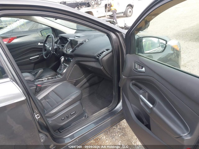 12697368 :رقم المزاد ، 1FMCU9J90FUC50967 vin ، 2015 Ford Escape Titanium مزاد بيع