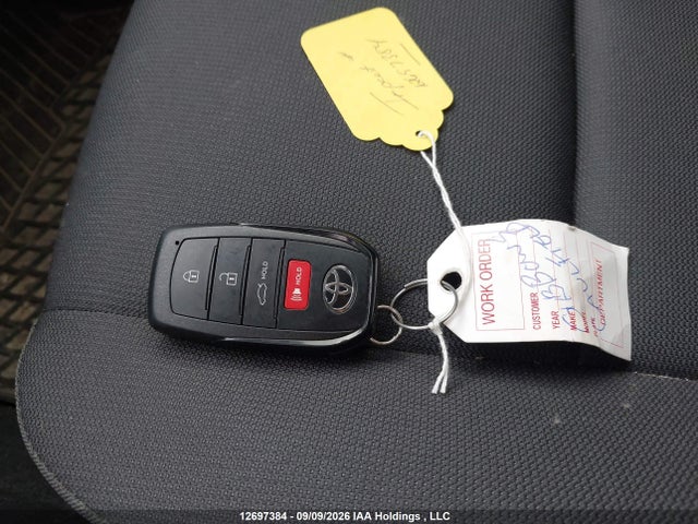 Продаж на аукціоні авто 2025 Toyota Corolla Hybrid Le, vin: JTDBDMHE5S3020363, номер лоту: 12697384