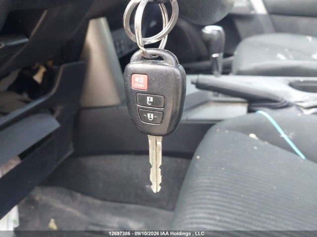 2017 Toyota Rav4 Le მანქანა იყიდება აუქციონზე, vin: 2T3BFREVXHW598489, აუქციონის ნომერი: 12697386