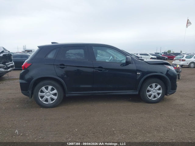 JA4AJUAU8MU603264 Mitsubishi RVR ES