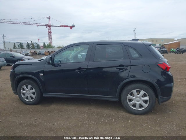 JA4AJUAU8MU603264 Mitsubishi RVR ES
