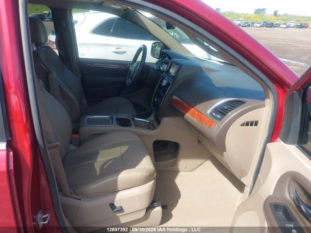 12697392 :رقم المزاد ، 2C4RC1GG5GR128628 vin ، 2016 Chrysler Town & Country Limited Platinum مزاد بيع