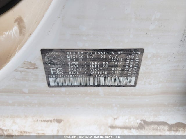 3VWE57BU2KM011837 Volkswagen JETTA SEL
