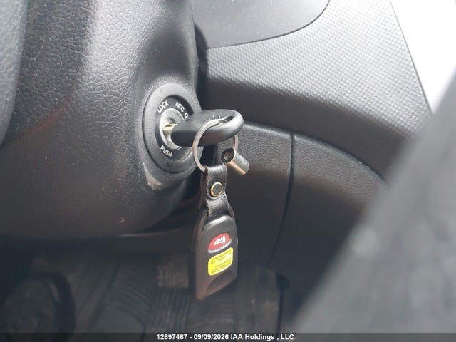 2013 Hyundai Accent Gls/gs მანქანა იყიდება აუქციონზე, vin: KMHCT5AE5DU066341, აუქციონის ნომერი: 12697467