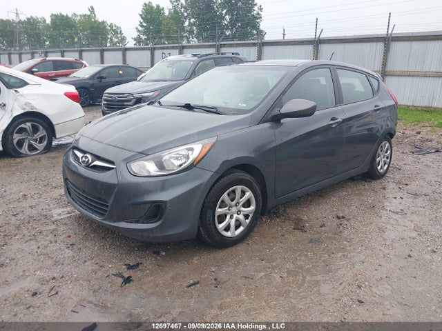 2013 Hyundai Accent Gls/gs მანქანა იყიდება აუქციონზე, vin: KMHCT5AE5DU066341, აუქციონის ნომერი: 12697467