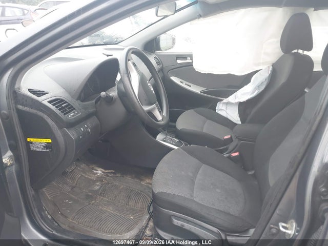 2013 Hyundai Accent Gls/gs მანქანა იყიდება აუქციონზე, vin: KMHCT5AE5DU066341, აუქციონის ნომერი: 12697467