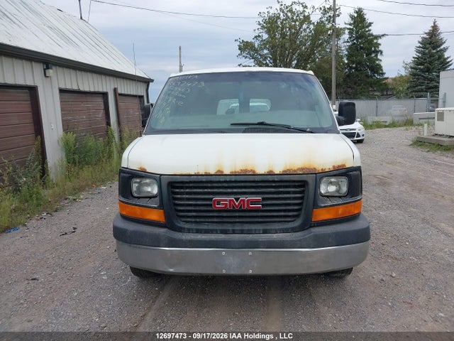 GMC Savana G2500 2017 1GTW7BFFXH1129463 Image 13