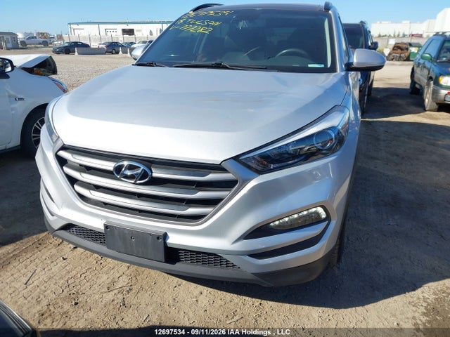 Продажа на аукционе авто 2018 Hyundai Tucson Se 2.0l, vin: KM8J33A40JU777282, номер лота: 12697534