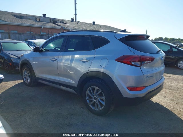 Продажа на аукционе авто 2018 Hyundai Tucson Se 2.0l, vin: KM8J33A40JU777282, номер лота: 12697534