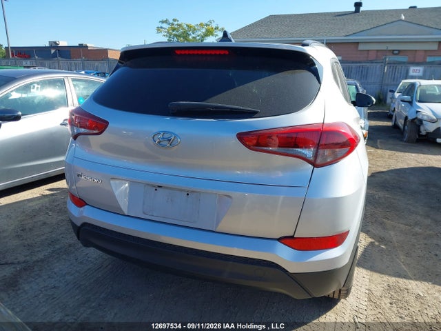 Продажа на аукционе авто 2018 Hyundai Tucson Se 2.0l, vin: KM8J33A40JU777282, номер лота: 12697534